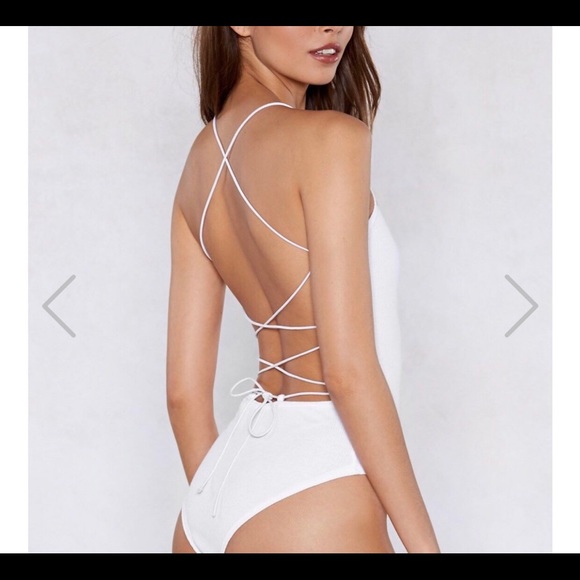 Nasty gal backless tie bodysuit - Picture 1 of 2